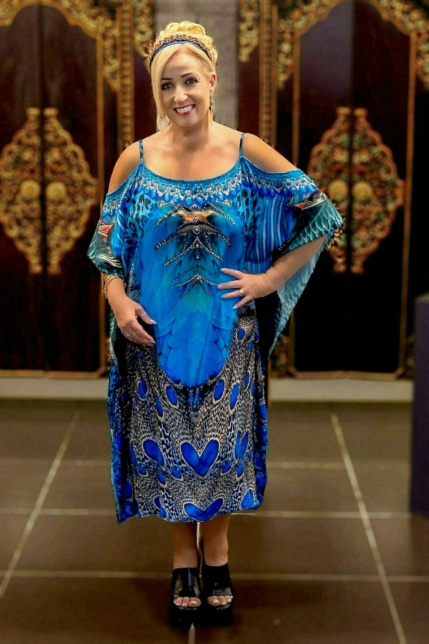 FIRST EDITION COLLECTION - 3/4 Kaftan in Cold Shoulder henleycollections