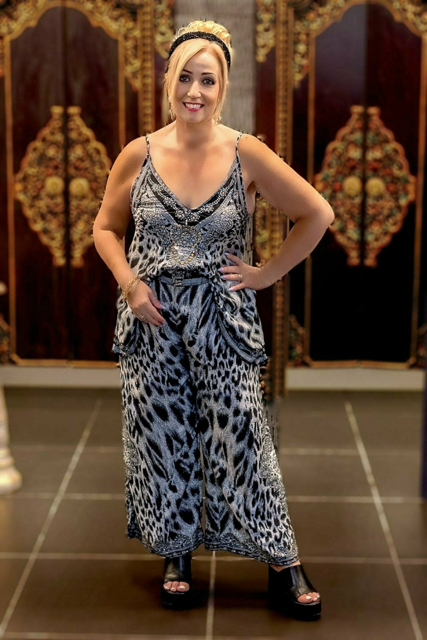 FIRST EDITION COLLECTION - Cami Top henleycollections