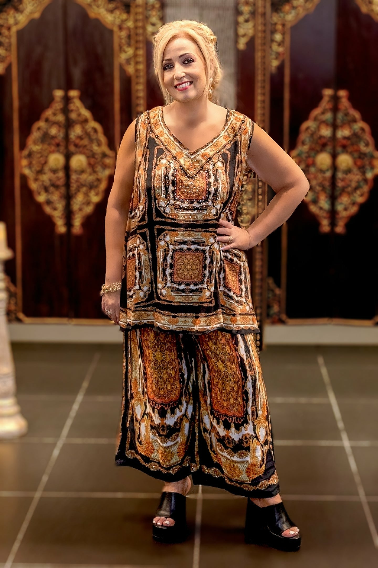 V-NECK SLEEVELESS TOP henleycollections