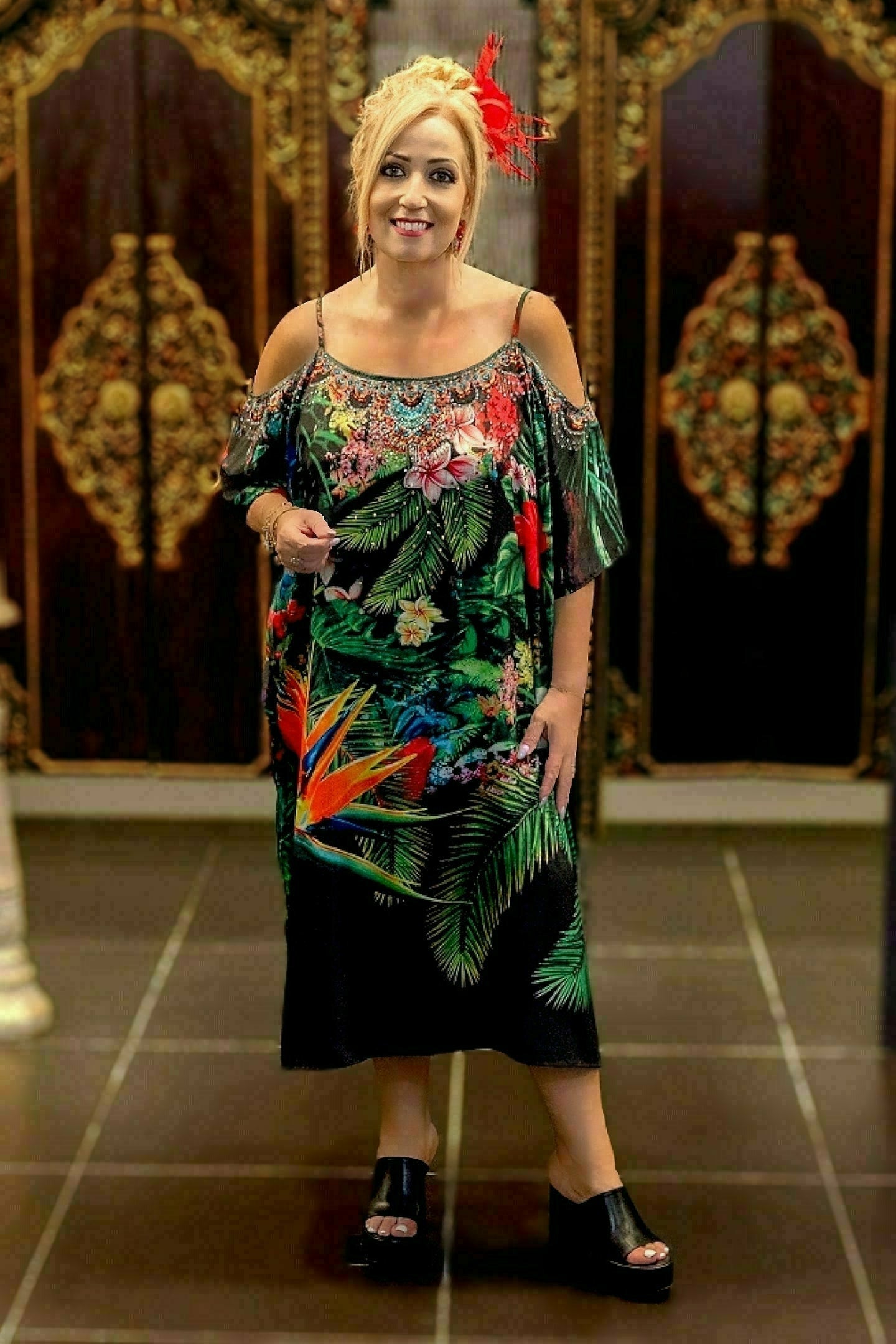 FIRST EDITION COLLECTION - 3/4 Kaftan in Cold Shoulder henleycollections